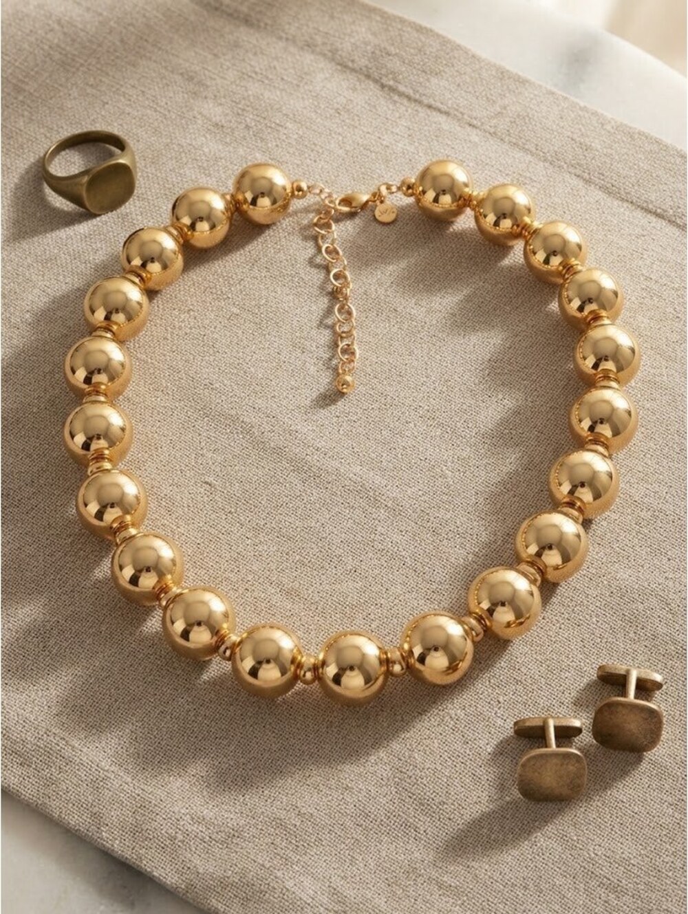 Joan Rivers Vintage Gold Tone Statement Ball Bead Necklace 16"